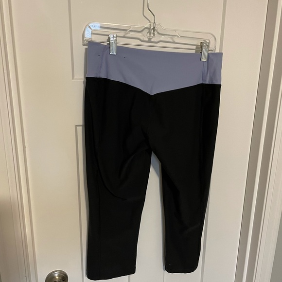 Nike One Leggings (Black) - Picture 3 of 4